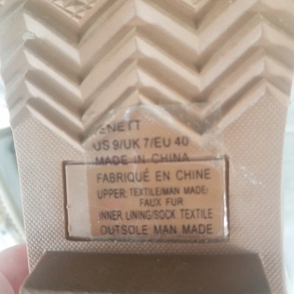 Venett Winter Duck Boots Womens 9 White Tan NWOT Quilted Leopard Faux Fur